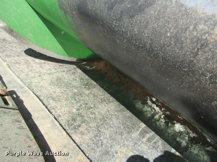 image for item DD5681 John Deere 853A row head