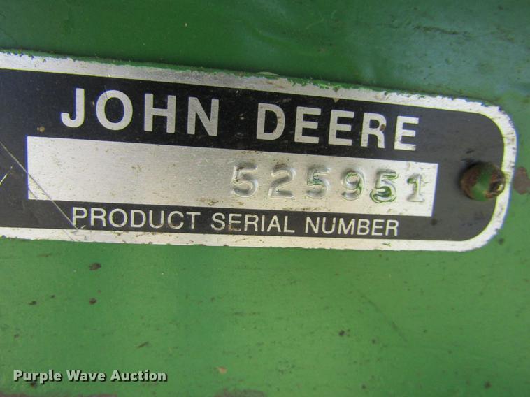 image for item DD5681 John Deere 853A row head