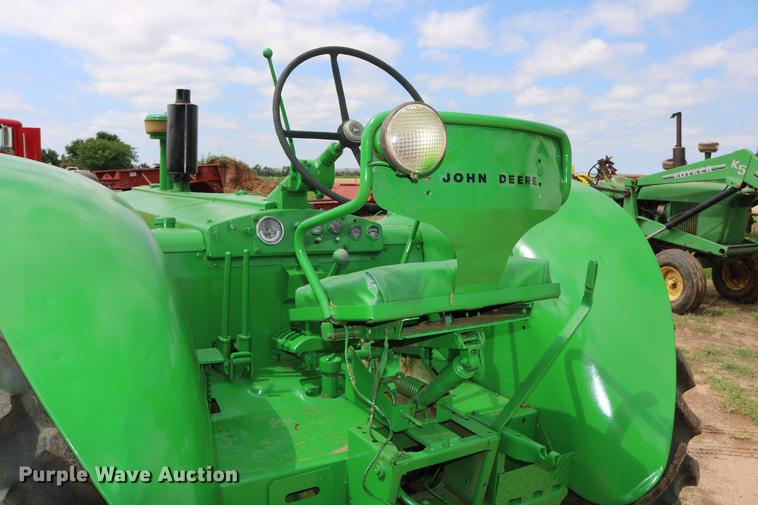 image for item DD8280 1958 John Deere 820 tractor
