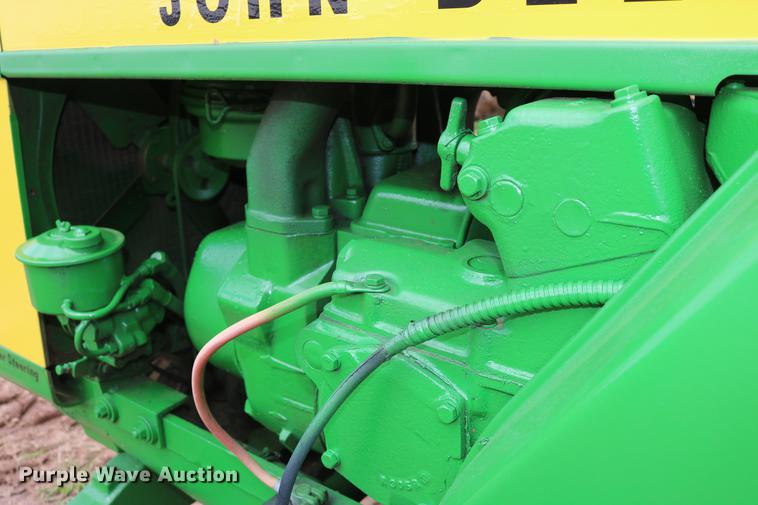 image for item DD8280 1958 John Deere 820 tractor