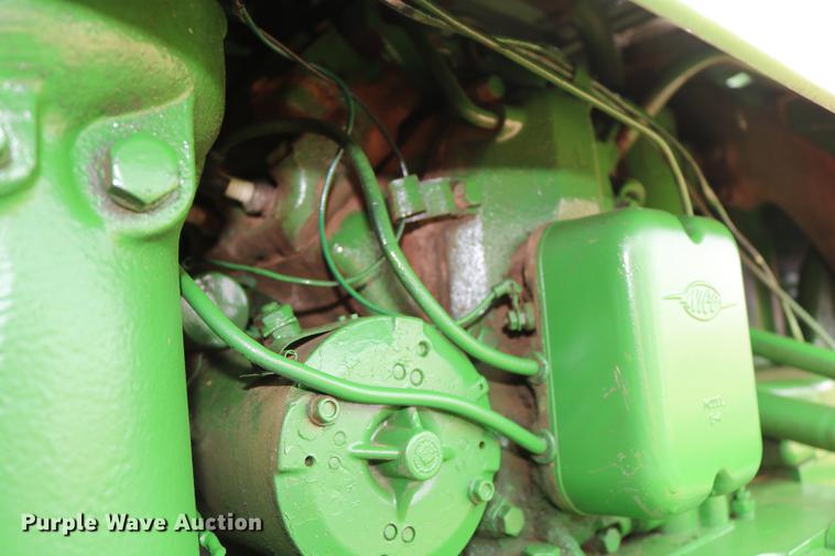 image for item DD8280 1958 John Deere 820 tractor