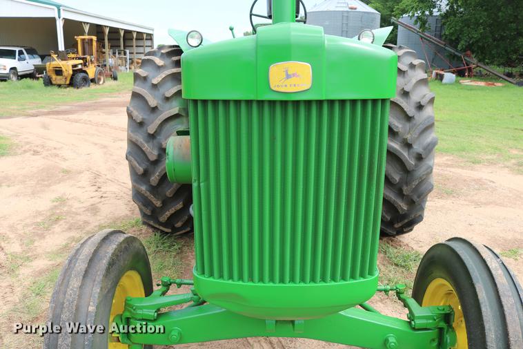 image for item DD8280 1958 John Deere 820 tractor