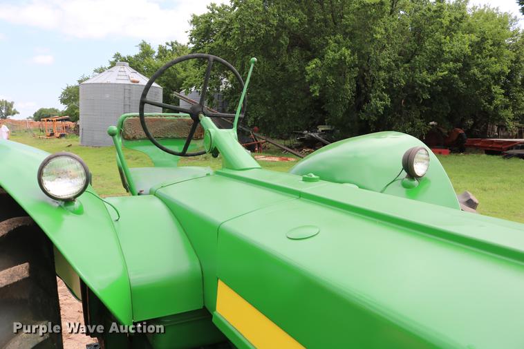 image for item DD8280 1958 John Deere 820 tractor