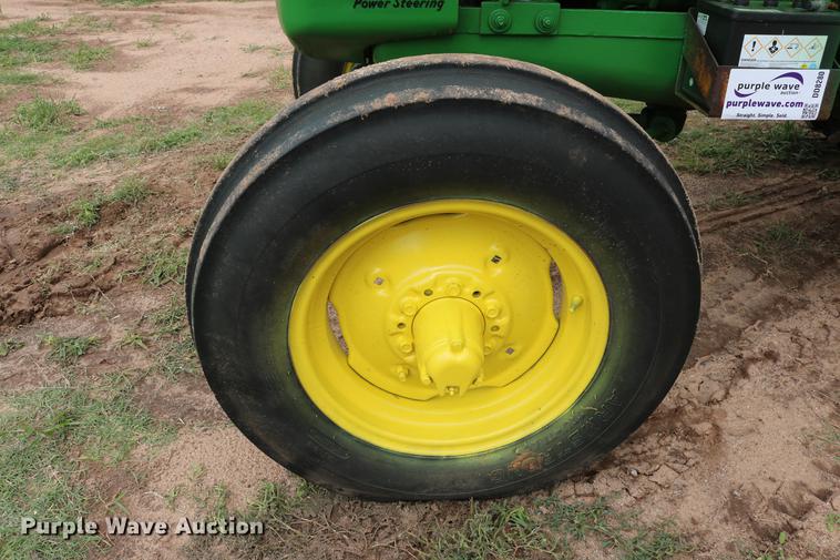 image for item DD8280 1958 John Deere 820 tractor