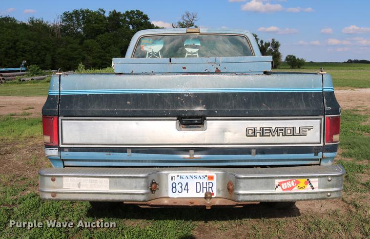 image for item DD8787 1984 Chevrolet Silverado K10 pickup truck