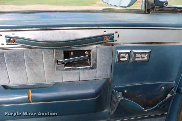 image for item DD8787 1984 Chevrolet Silverado K10 pickup truck