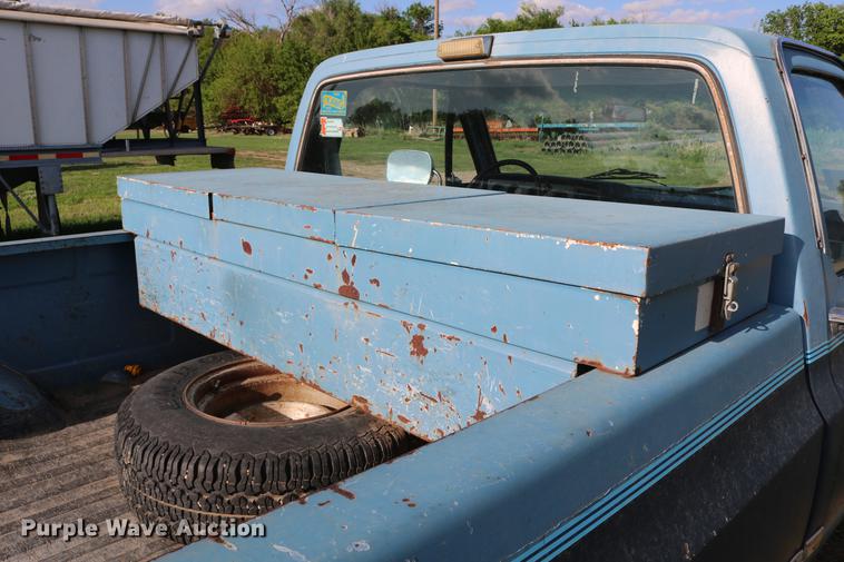 image for item DD8787 1984 Chevrolet Silverado K10 pickup truck