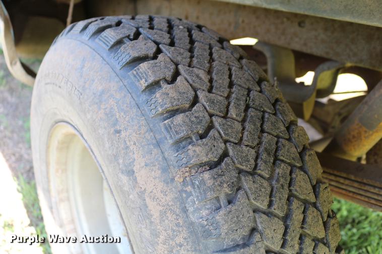 image for item DD8787 1984 Chevrolet Silverado K10 pickup truck