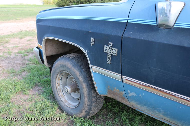 image for item DD8787 1984 Chevrolet Silverado K10 pickup truck