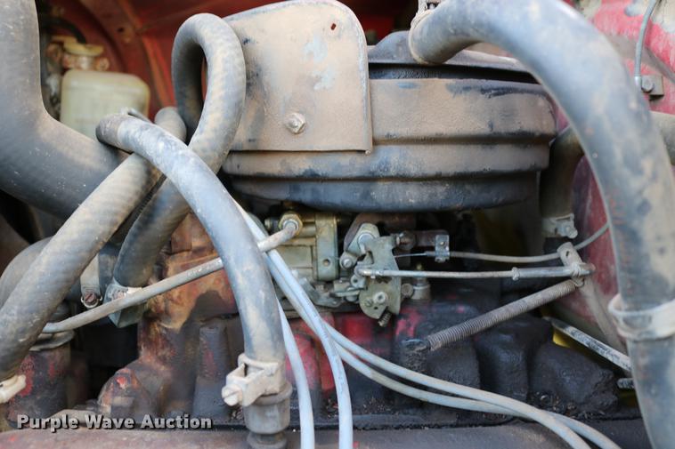 image for item DD8788 1970 International Loadstar 1600 grain truck