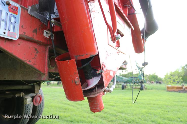 image for item DD8788 1970 International Loadstar 1600 grain truck