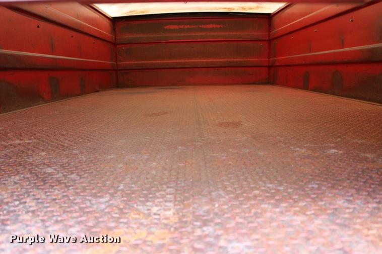 image for item DD8788 1970 International Loadstar 1600 grain truck