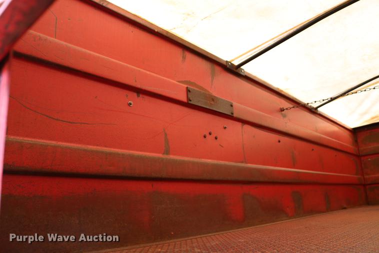 image for item DD8788 1970 International Loadstar 1600 grain truck