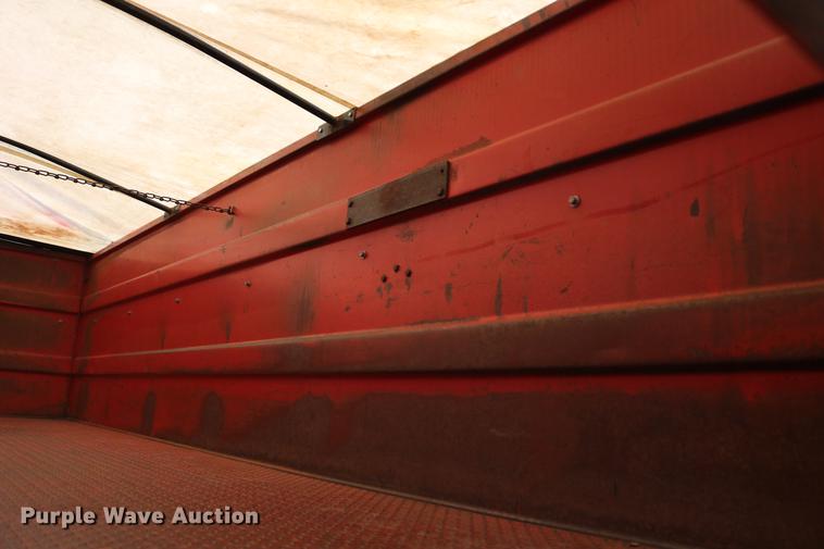 image for item DD8788 1970 International Loadstar 1600 grain truck