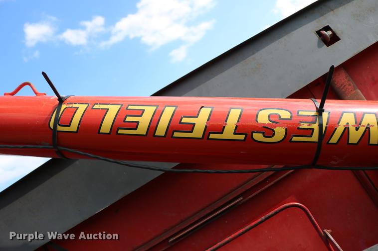 image for item DD8788 1970 International Loadstar 1600 grain truck