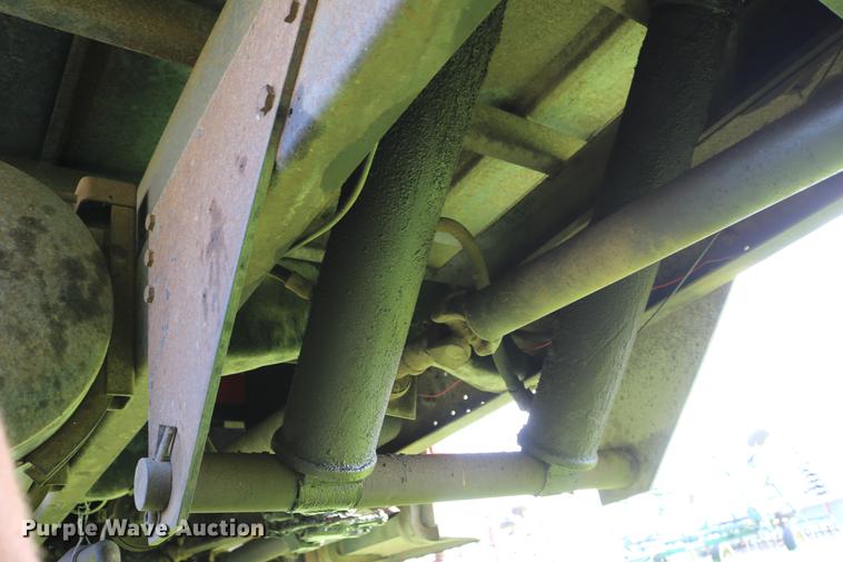 image for item DD8788 1970 International Loadstar 1600 grain truck