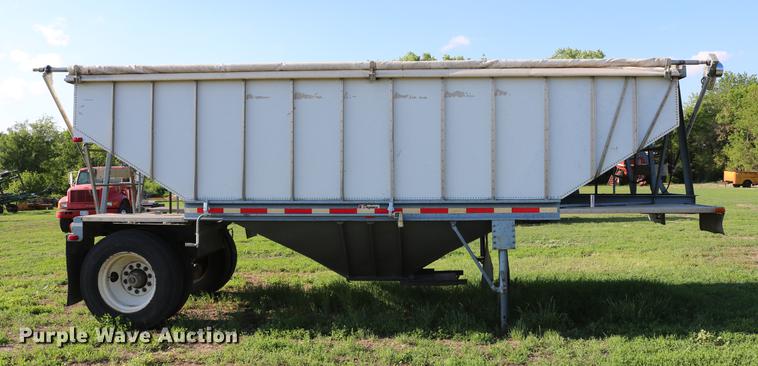 image for item DD8789 1979 Doonan single hopper bottom grain trailer