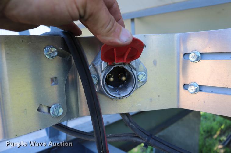 image for item DD8789 1979 Doonan single hopper bottom grain trailer