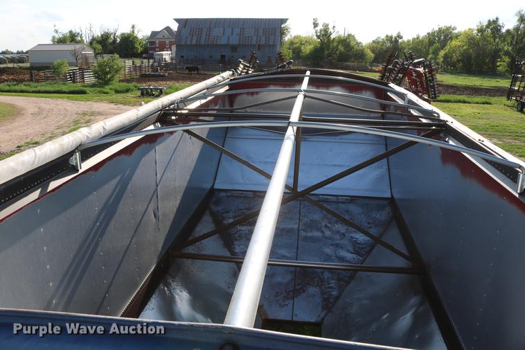 image for item DD8789 1979 Doonan single hopper bottom grain trailer