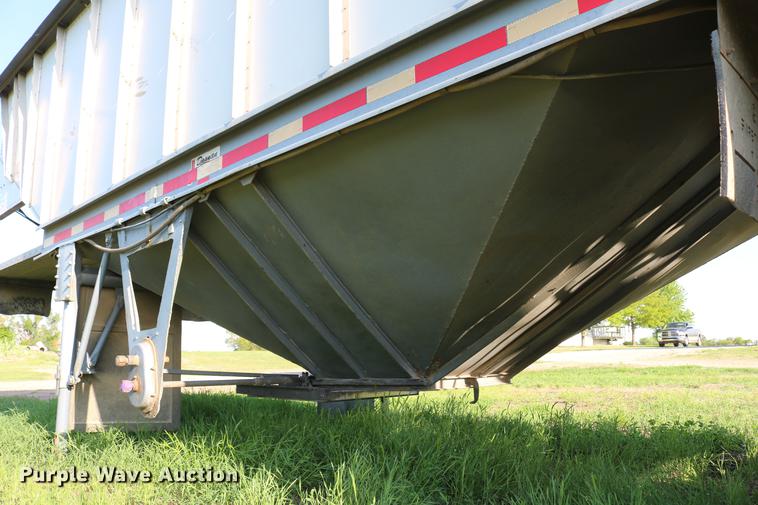 image for item DD8789 1979 Doonan single hopper bottom grain trailer