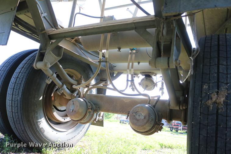 image for item DD8789 1979 Doonan single hopper bottom grain trailer