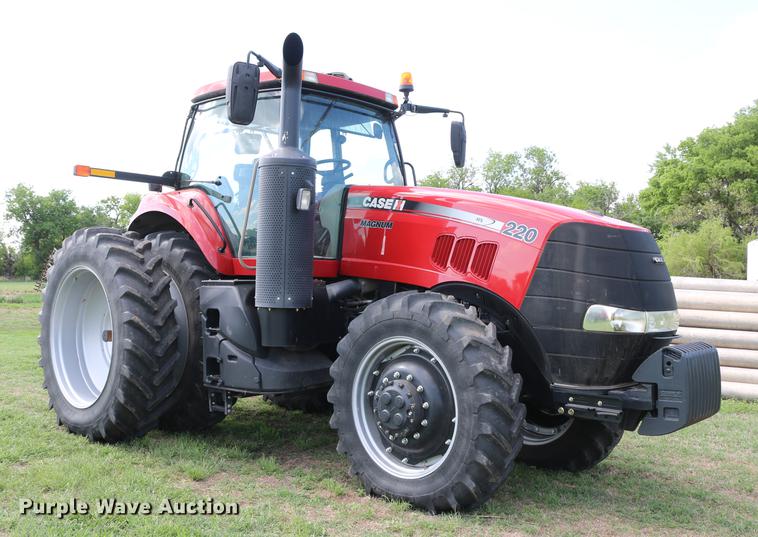 image for item DD8791 2014 Case IH Magnum 220 MFWD tractor
