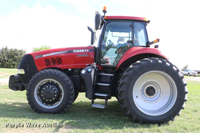 image for item DD8791 2014 Case IH Magnum 220 MFWD tractor