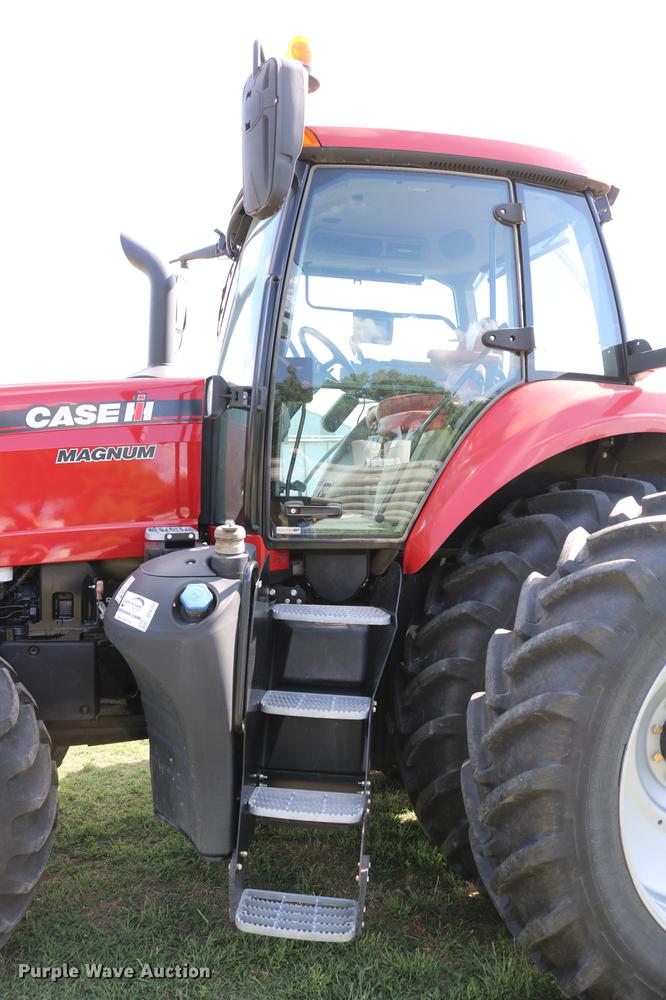 image for item DD8791 2014 Case IH Magnum 220 MFWD tractor