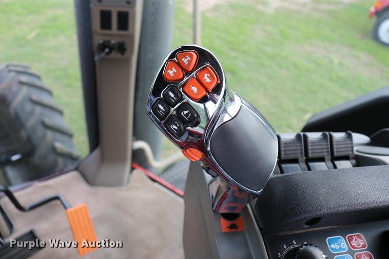 image for item DD8791 2014 Case IH Magnum 220 MFWD tractor