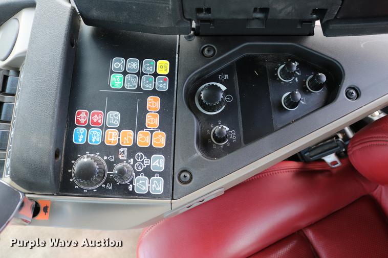 image for item DD8791 2014 Case IH Magnum 220 MFWD tractor