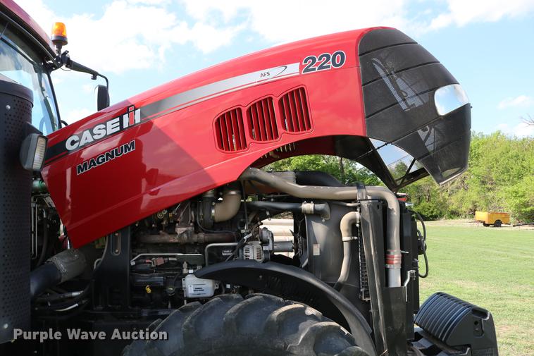 image for item DD8791 2014 Case IH Magnum 220 MFWD tractor
