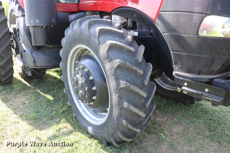 image for item DD8791 2014 Case IH Magnum 220 MFWD tractor