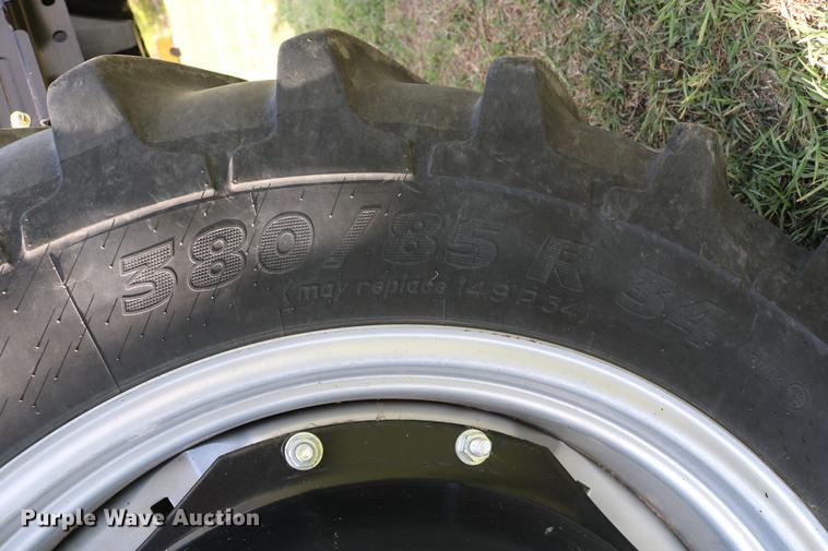 image for item DD8791 2014 Case IH Magnum 220 MFWD tractor