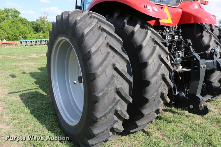 image for item DD8791 2014 Case IH Magnum 220 MFWD tractor