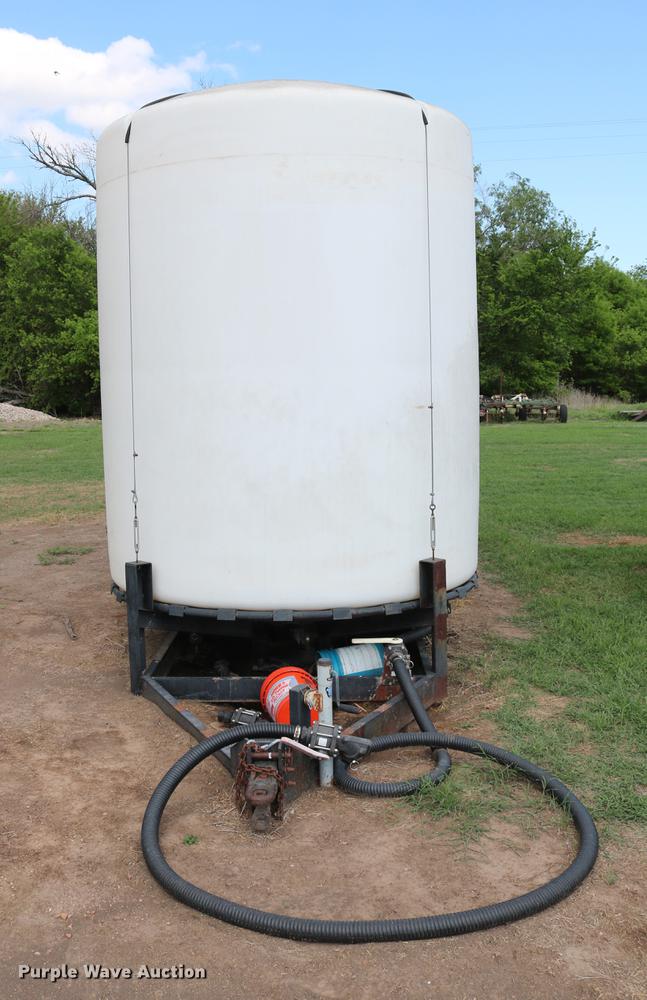 image for item DD8793 Wylie double cone nurse tank trailer