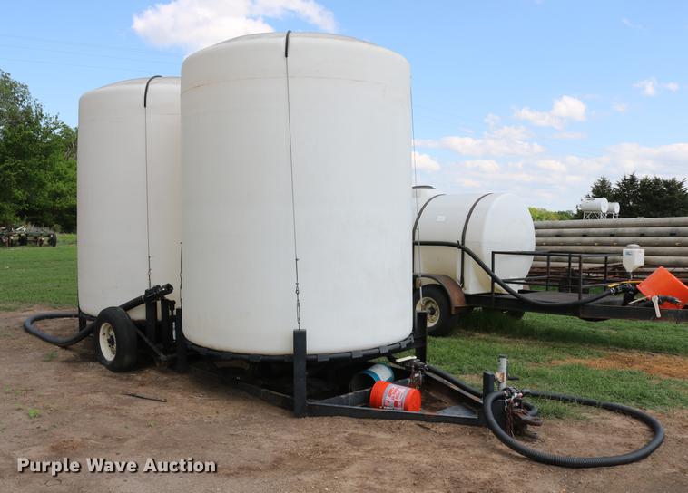 image for item DD8793 Wylie double cone nurse tank trailer