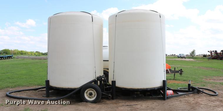 image for item DD8793 Wylie double cone nurse tank trailer