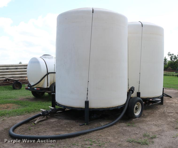image for item DD8793 Wylie double cone nurse tank trailer
