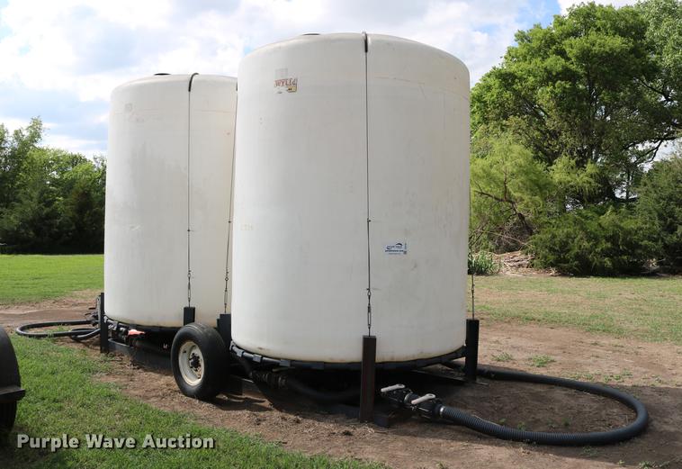 image for item DD8793 Wylie double cone nurse tank trailer