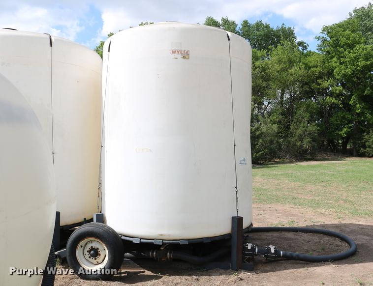 image for item DD8793 Wylie double cone nurse tank trailer