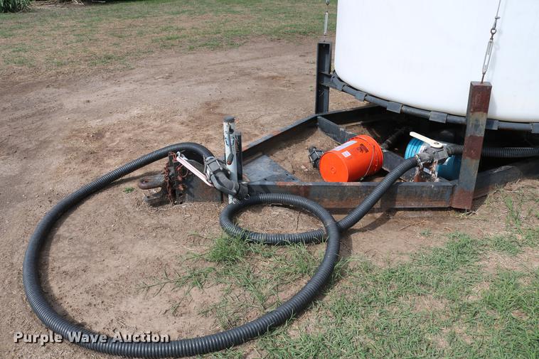 image for item DD8793 Wylie double cone nurse tank trailer