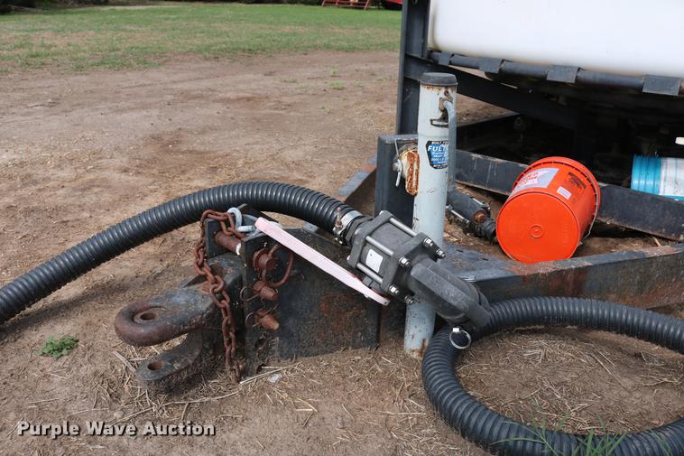 image for item DD8793 Wylie double cone nurse tank trailer