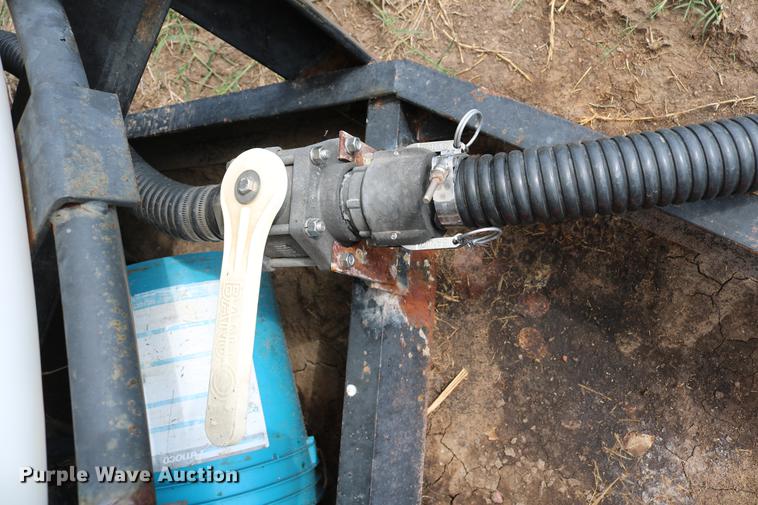 image for item DD8793 Wylie double cone nurse tank trailer