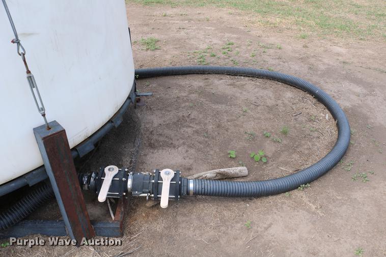 image for item DD8793 Wylie double cone nurse tank trailer