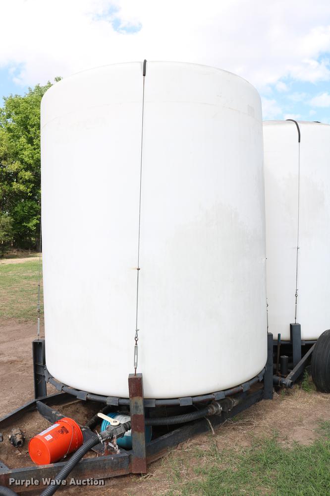 image for item DD8793 Wylie double cone nurse tank trailer