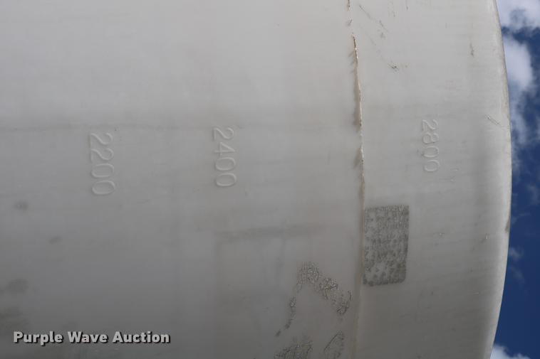 image for item DD8793 Wylie double cone nurse tank trailer