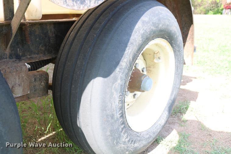 image for item DD8794 Nurse tank trailer