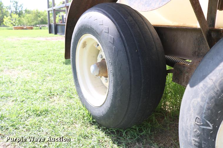 image for item DD8794 Nurse tank trailer