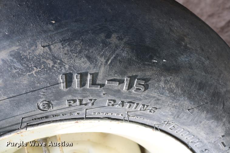 image for item DD8794 Nurse tank trailer