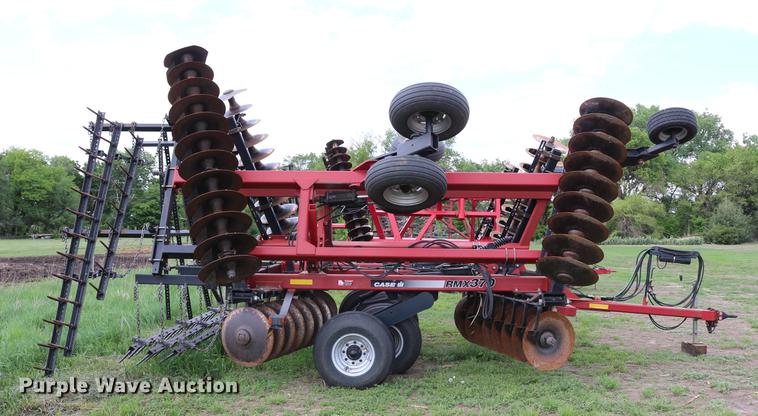 image for item DD8796 Case IH RMX370 tandem disk
